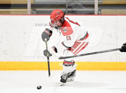 Thumbnail 3 in Tabor vs. Frederick Gunn (Avon Christmas Classic 3rd Place) photogallery.