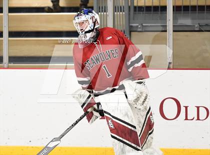 Thumbnail 1 in Tabor vs. Frederick Gunn (Avon Christmas Classic 3rd Place) photogallery.