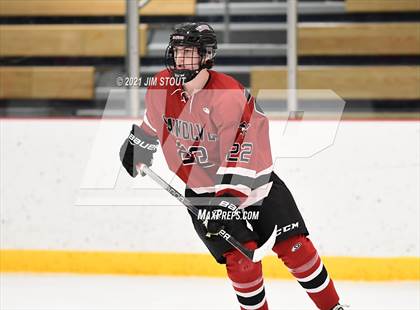 Thumbnail 3 in Tabor vs. Frederick Gunn (Avon Christmas Classic 3rd Place) photogallery.
