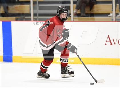Thumbnail 3 in Tabor vs. Frederick Gunn (Avon Christmas Classic 3rd Place) photogallery.