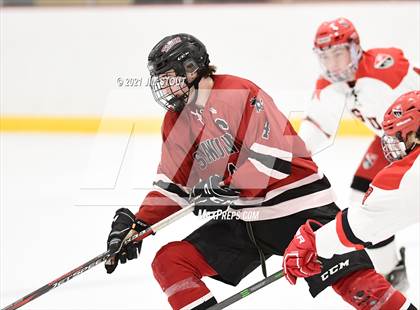 Thumbnail 2 in Tabor vs. Frederick Gunn (Avon Christmas Classic 3rd Place) photogallery.