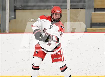 Thumbnail 1 in Tabor vs. Frederick Gunn (Avon Christmas Classic 3rd Place) photogallery.