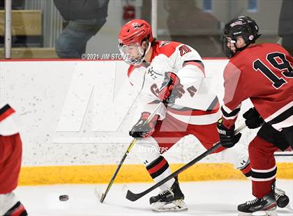 Thumbnail 3 in Tabor vs. Frederick Gunn (Avon Christmas Classic 3rd Place) photogallery.