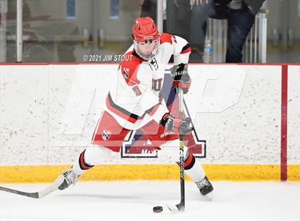 Thumbnail 2 in Tabor vs. Frederick Gunn (Avon Christmas Classic 3rd Place) photogallery.
