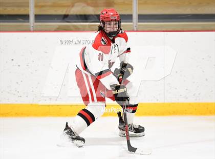 Thumbnail 1 in Tabor vs. Frederick Gunn (Avon Christmas Classic 3rd Place) photogallery.