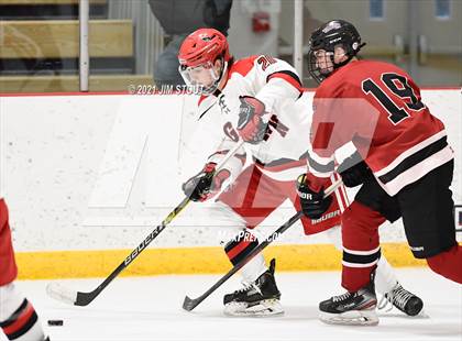 Thumbnail 1 in Tabor vs. Frederick Gunn (Avon Christmas Classic 3rd Place) photogallery.