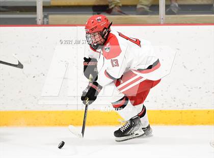 Thumbnail 3 in Tabor vs. Frederick Gunn (Avon Christmas Classic 3rd Place) photogallery.