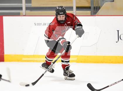 Thumbnail 2 in Tabor vs. Frederick Gunn (Avon Christmas Classic 3rd Place) photogallery.