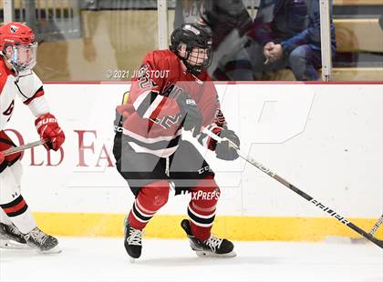Thumbnail 3 in Tabor vs. Frederick Gunn (Avon Christmas Classic 3rd Place) photogallery.
