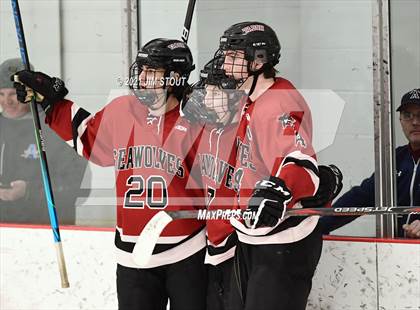 Thumbnail 1 in Tabor vs. Frederick Gunn (Avon Christmas Classic 3rd Place) photogallery.