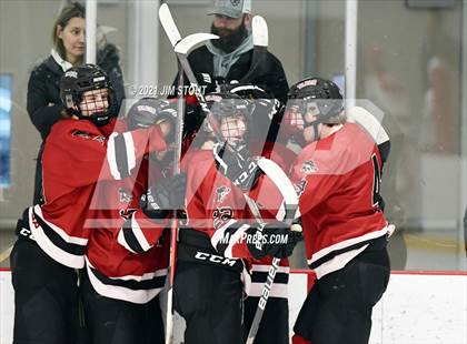 Thumbnail 1 in Tabor vs. Frederick Gunn (Avon Christmas Classic 3rd Place) photogallery.