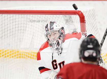 Thumbnail 2 in Tabor vs. Frederick Gunn (Avon Christmas Classic 3rd Place) photogallery.