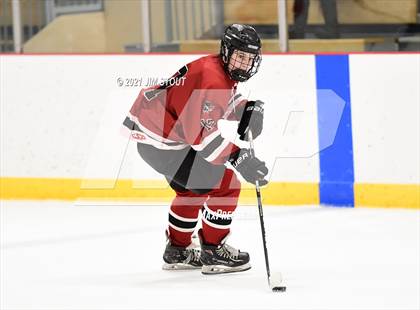 Thumbnail 2 in Tabor vs. Frederick Gunn (Avon Christmas Classic 3rd Place) photogallery.