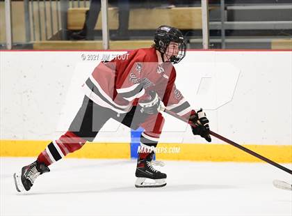 Thumbnail 3 in Tabor vs. Frederick Gunn (Avon Christmas Classic 3rd Place) photogallery.