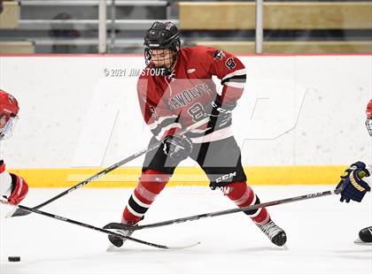 Thumbnail 2 in Tabor vs. Frederick Gunn (Avon Christmas Classic 3rd Place) photogallery.
