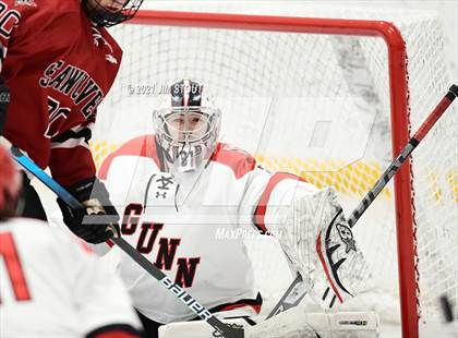 Thumbnail 1 in Tabor vs. Frederick Gunn (Avon Christmas Classic 3rd Place) photogallery.