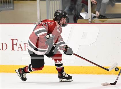 Thumbnail 2 in Tabor vs. Frederick Gunn (Avon Christmas Classic 3rd Place) photogallery.