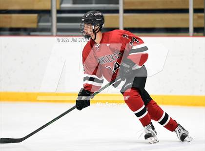 Thumbnail 1 in Tabor vs. Frederick Gunn (Avon Christmas Classic 3rd Place) photogallery.