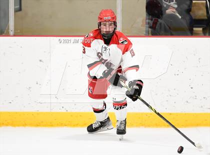 Thumbnail 3 in Tabor vs. Frederick Gunn (Avon Christmas Classic 3rd Place) photogallery.