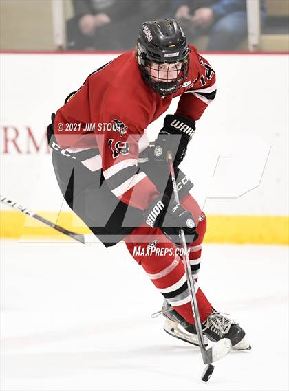Thumbnail 3 in Tabor vs. Frederick Gunn (Avon Christmas Classic 3rd Place) photogallery.