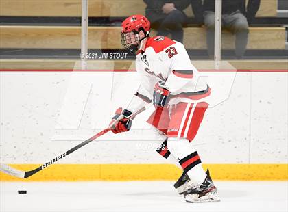 Thumbnail 3 in Tabor vs. Frederick Gunn (Avon Christmas Classic 3rd Place) photogallery.
