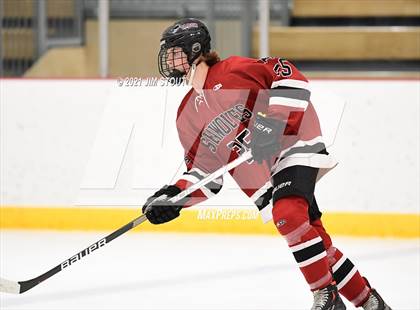 Thumbnail 3 in Tabor vs. Frederick Gunn (Avon Christmas Classic 3rd Place) photogallery.