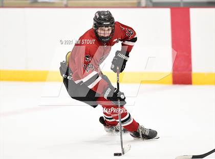 Thumbnail 3 in Tabor vs. Frederick Gunn (Avon Christmas Classic 3rd Place) photogallery.