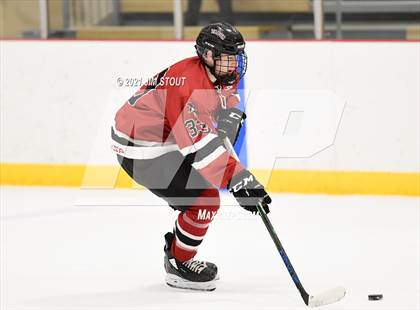 Thumbnail 1 in Tabor vs. Frederick Gunn (Avon Christmas Classic 3rd Place) photogallery.