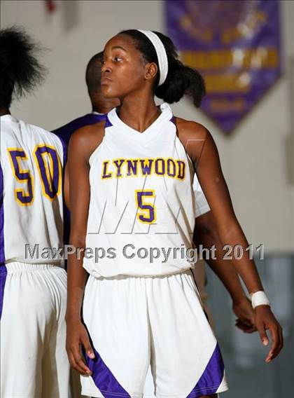 Thumbnail 1 in Paramount @ Lynwood photogallery.