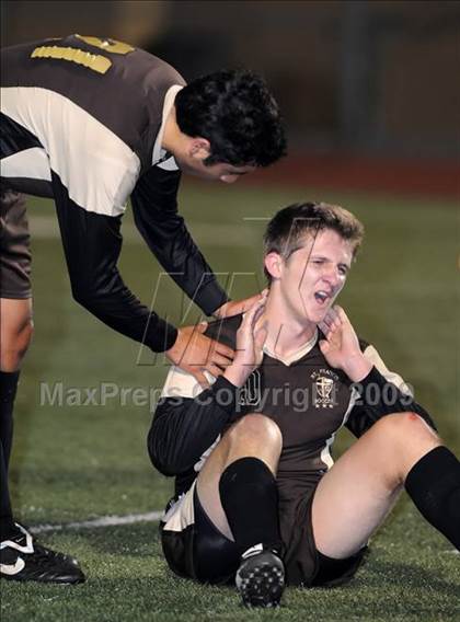 Thumbnail 3 in St. Francis vs. Cathedral (CIF D2 SoCal Regional Final) photogallery.