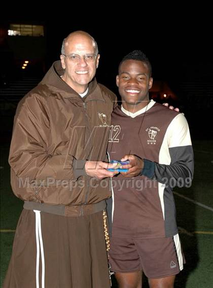 Thumbnail 2 in St. Francis vs. Cathedral (CIF D2 SoCal Regional Final) photogallery.