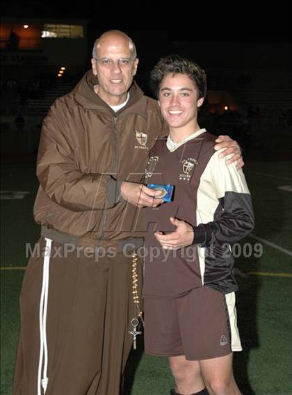 Thumbnail 3 in St. Francis vs. Cathedral (CIF D2 SoCal Regional Final) photogallery.