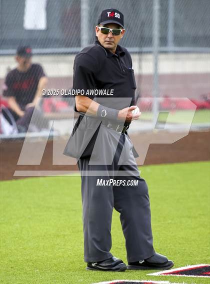 Thumbnail 1 in Dallas Jesuit vs. Marcus (UIL 6A Baseball Area Playoffs Game III) photogallery.
