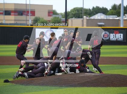 Thumbnail 2 in Dallas Jesuit vs. Marcus (UIL 6A Baseball Area Playoffs Game III) photogallery.