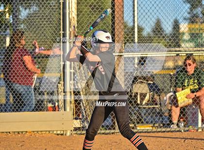 Thumbnail 3 in Lakewood vs Bear Creek photogallery.
