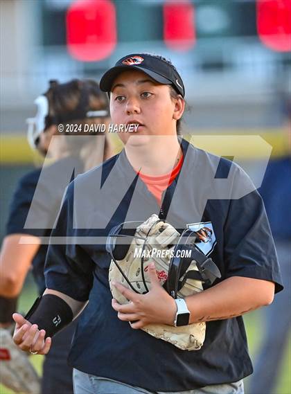 Thumbnail 1 in Lakewood vs Bear Creek photogallery.