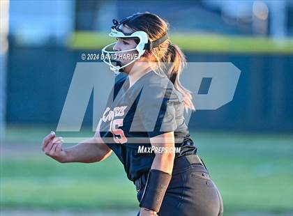 Thumbnail 3 in Lakewood vs Bear Creek photogallery.