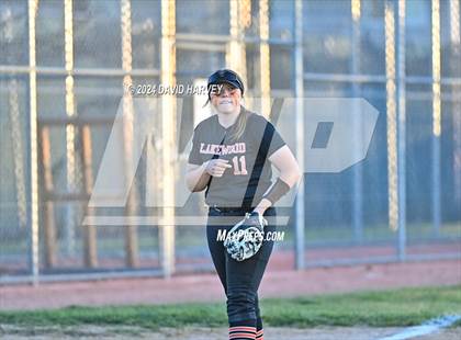Thumbnail 3 in Lakewood vs Bear Creek photogallery.