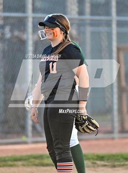 Thumbnail 2 in Lakewood vs Bear Creek photogallery.