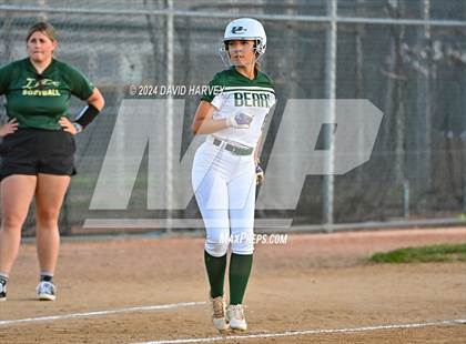 Thumbnail 2 in Lakewood vs Bear Creek photogallery.