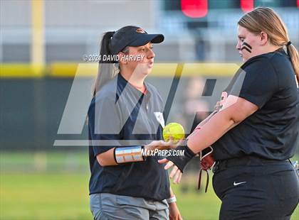 Thumbnail 1 in Lakewood vs Bear Creek photogallery.