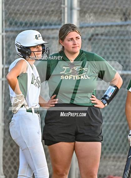 Thumbnail 2 in Lakewood vs Bear Creek photogallery.
