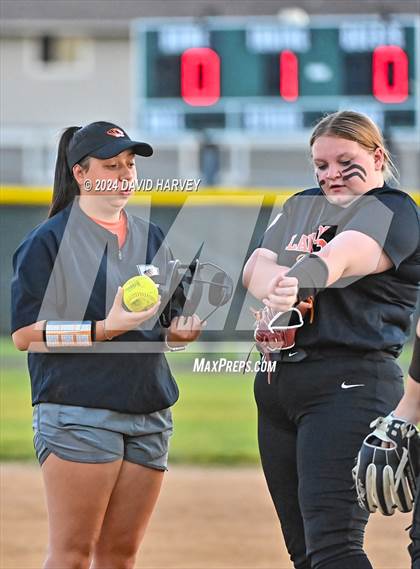 Thumbnail 3 in Lakewood vs Bear Creek photogallery.