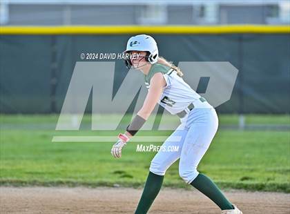 Thumbnail 2 in Lakewood vs Bear Creek photogallery.