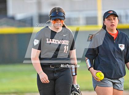 Thumbnail 2 in Lakewood vs Bear Creek photogallery.