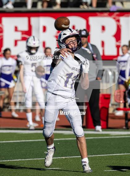 Thumbnail 2 in North Summit vs. Kanab (UHSAA 1A Semifinal) photogallery.