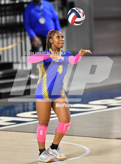 Thumbnail 3 in Washington vs. Houston Young Women's College Preparatory Academy photogallery.