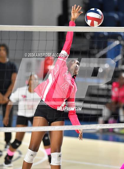 Thumbnail 1 in Washington vs. Houston Young Women's College Preparatory Academy photogallery.