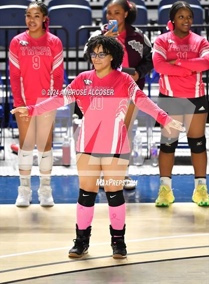 Thumbnail 1 in Washington vs. Houston Young Women's College Preparatory Academy photogallery.