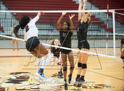 Thumbnail 2 in Red Oak @ Lewisville photogallery.